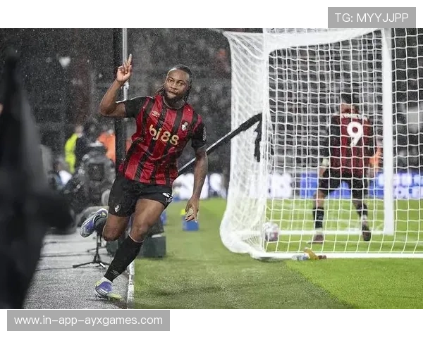 利物浦边路游击手制造多次威胁场面