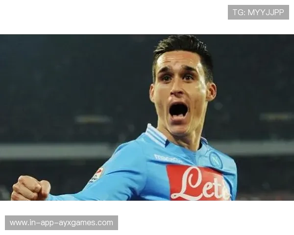 那不勒斯卡列洪停球转身抽射破门堪称经典