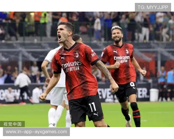AC米兰反击强硬推进,莱奥一气呵成破门 AC米兰反击强硬推进,莱奥一气呵成破门