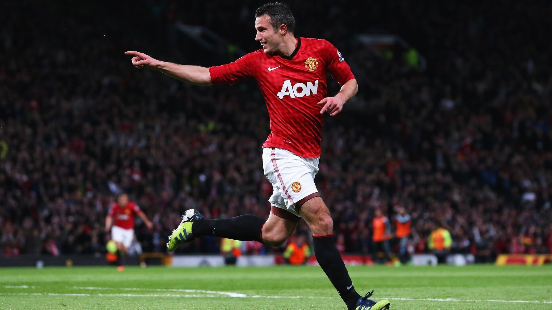 “天降“灾难”；车祸瞬间的惊魂救援”，传奇故事 车祸从天而降